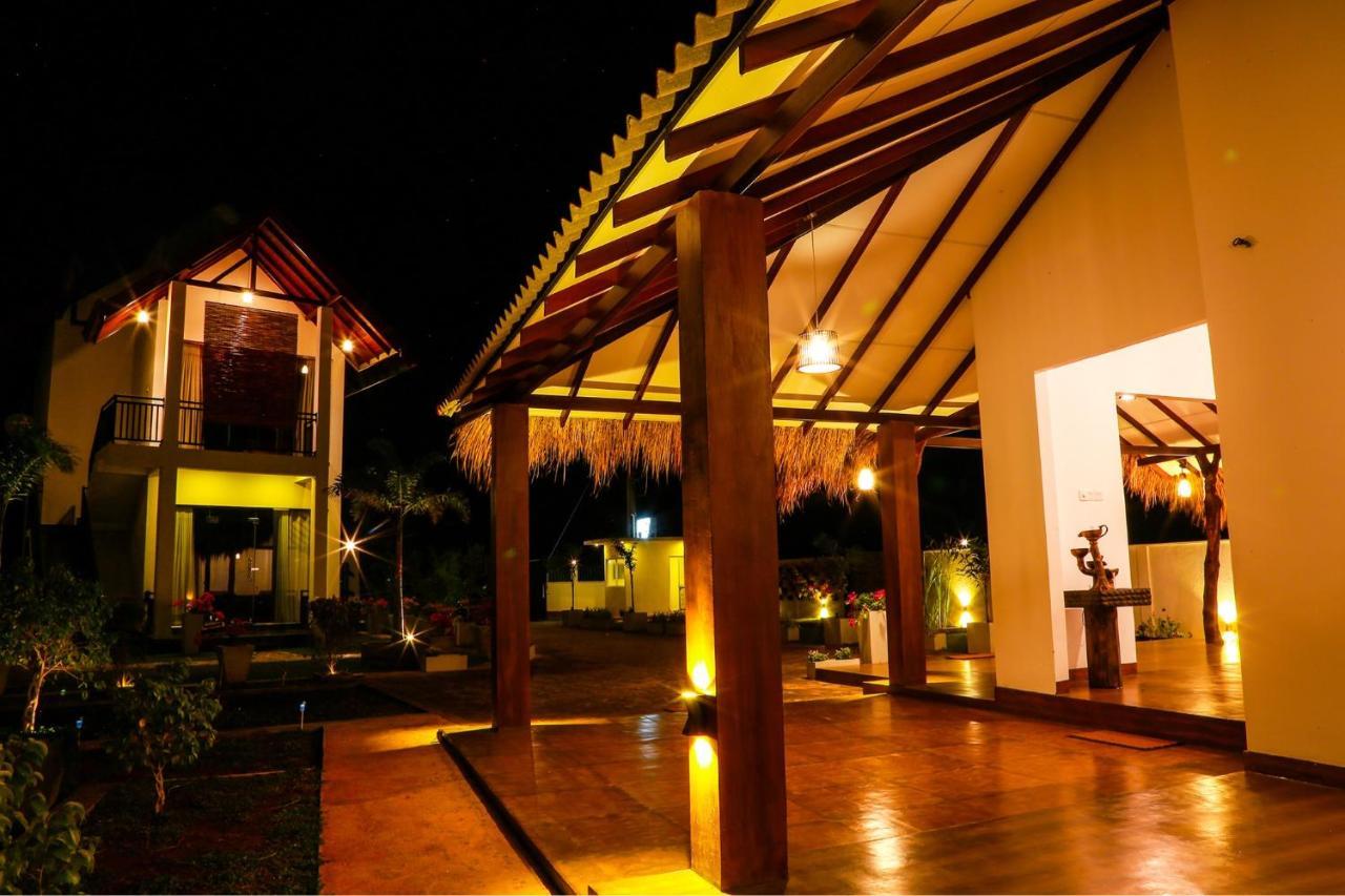 Avonil Resort Yala 티사마하라마 외부 사진